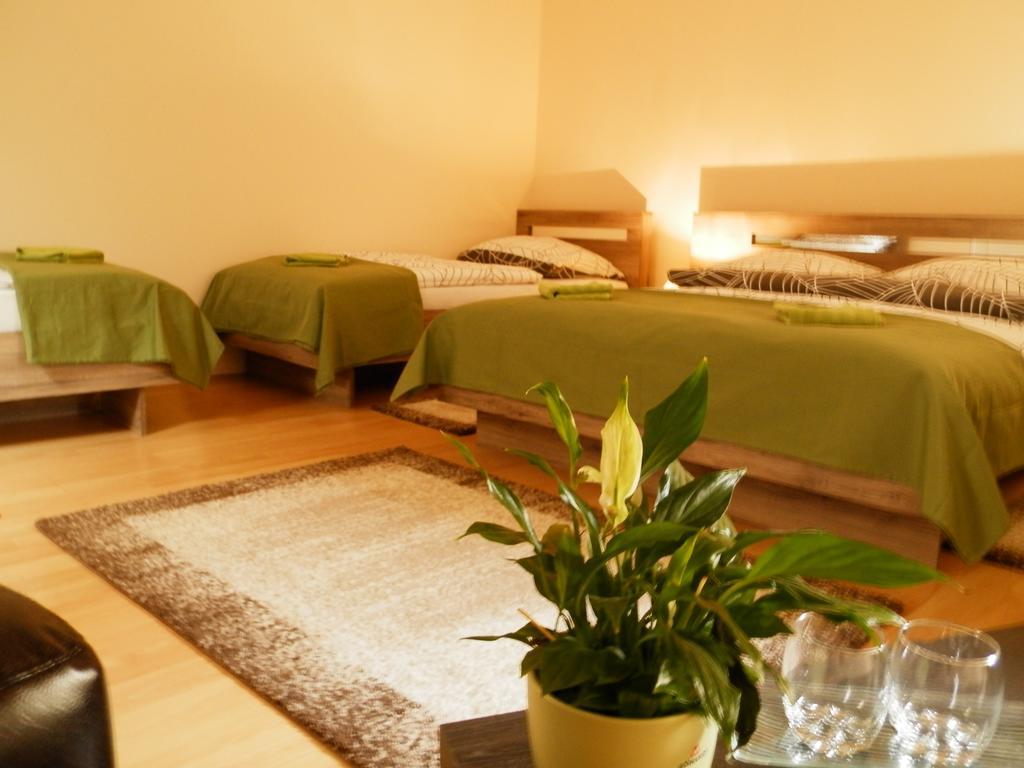 Bartok Ter Panzio Bed & Breakfast Егер Екстериор снимка