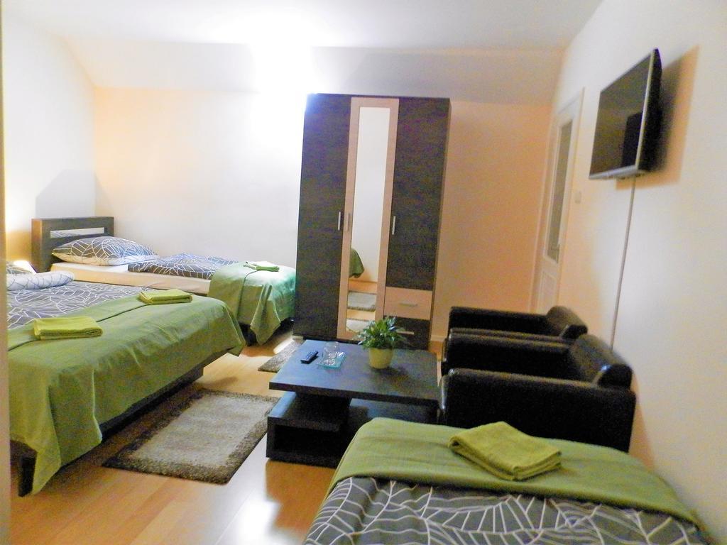 Bartok Ter Panzio Bed & Breakfast Егер Екстериор снимка