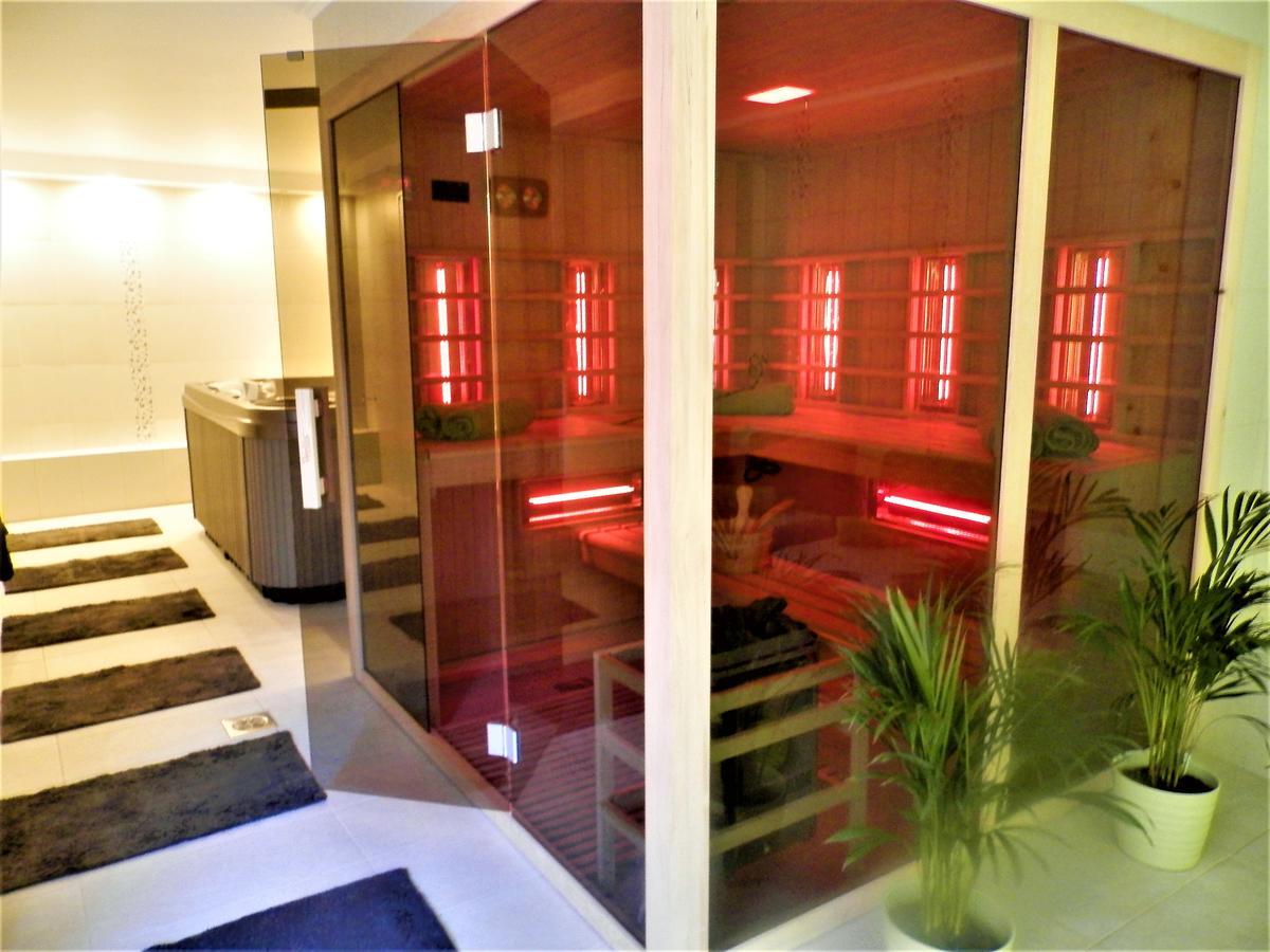 Bartok Ter Panzio Bed & Breakfast Егер Стая снимка